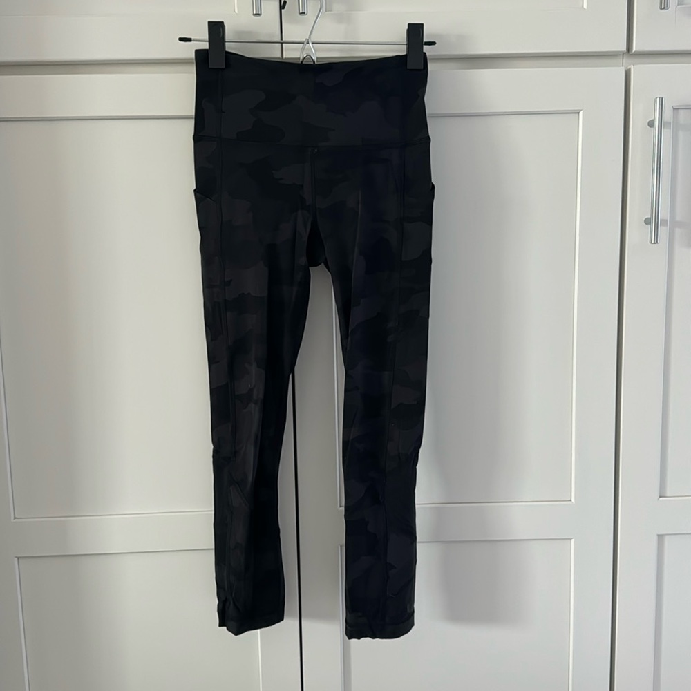 Lulu lemon workout pants